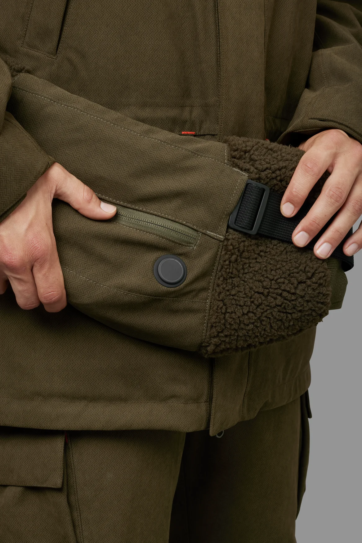 Driven Hunt Heat muff Willow green - Härkila - Image 3