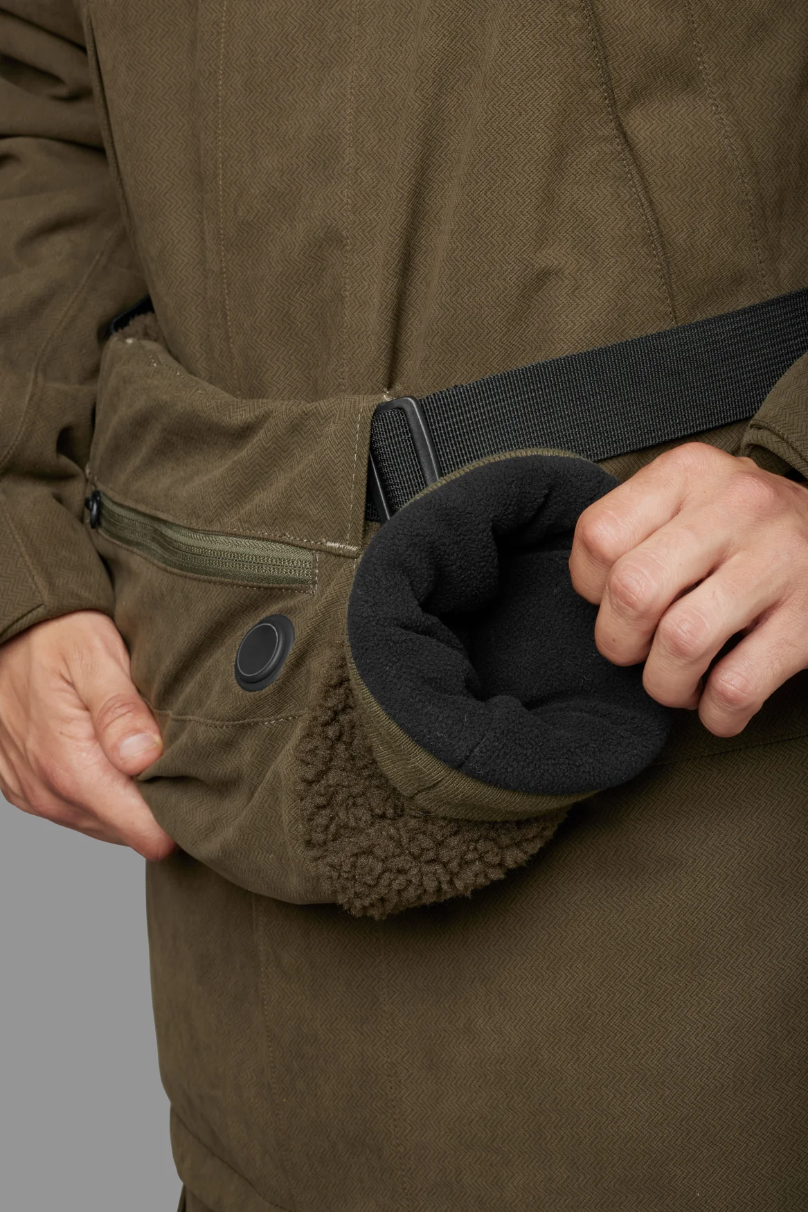 Driven Hunt Heat muff Willow green - Härkila - Image 5