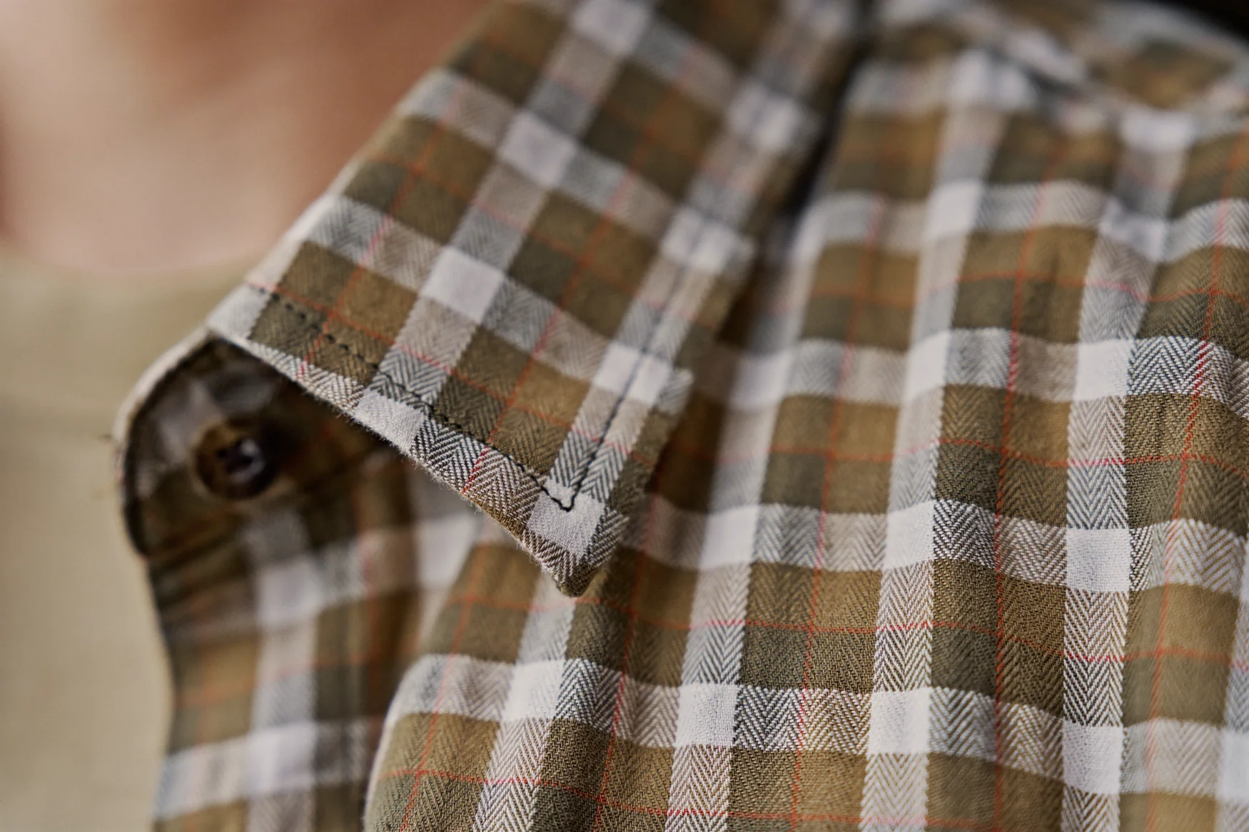 Fjäll L/S damsskjorta - Dark olive check - Härkila - Image 4