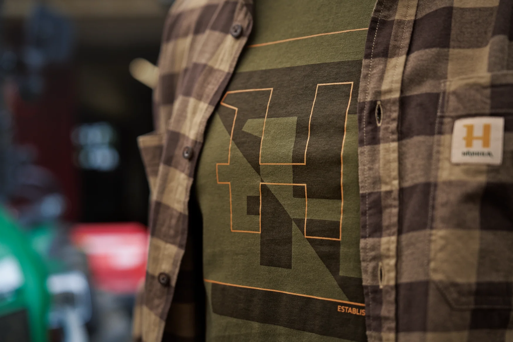 H-logo S/S T-shirt Mörk oliv - Härkila - Image 6
