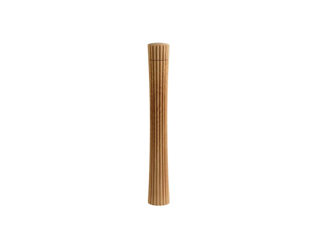 PLEATS, salt/peppar keramisk kvarn, stor i ljus ask - Legnoart